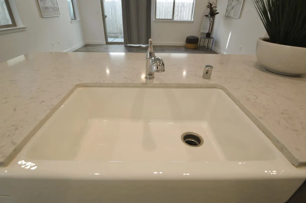 3412 W Venice Visalia, CA 93277