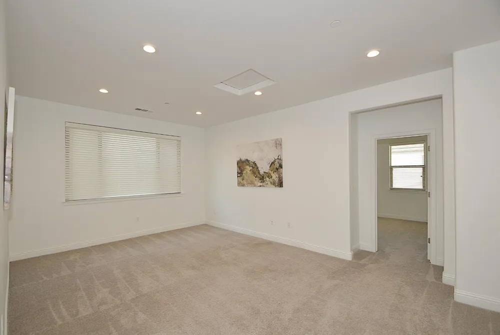 3412 W Venice Visalia, CA 93277
