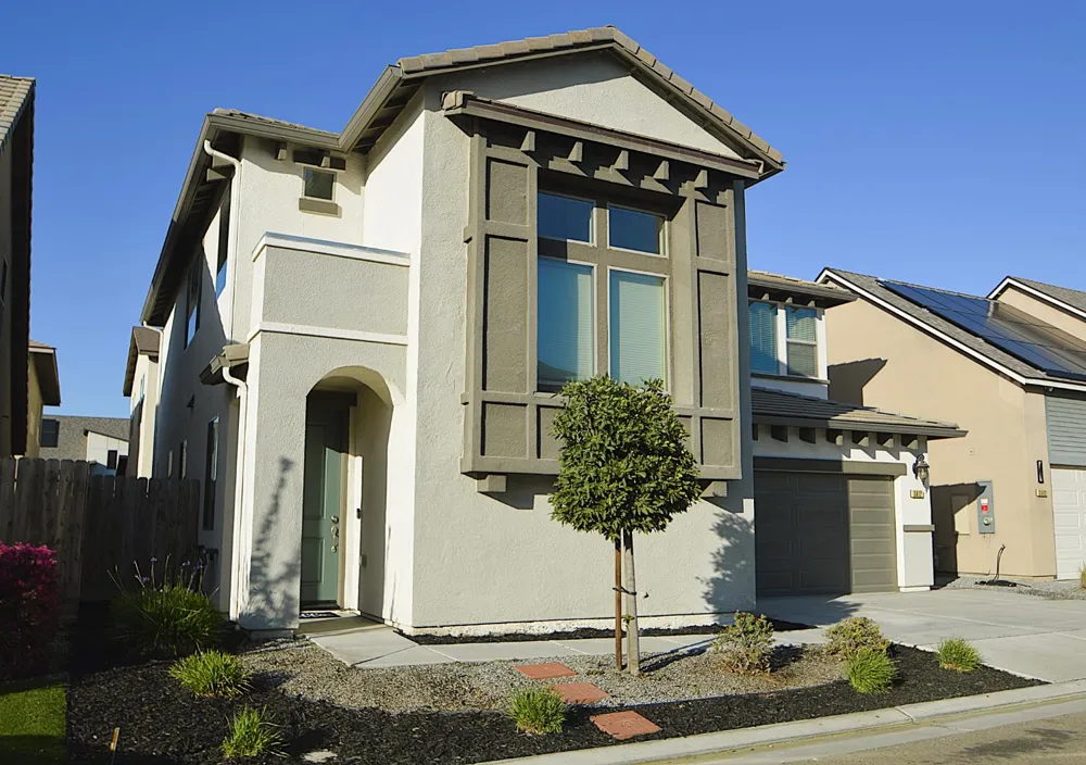 3412 W Venice Visalia, CA 93277