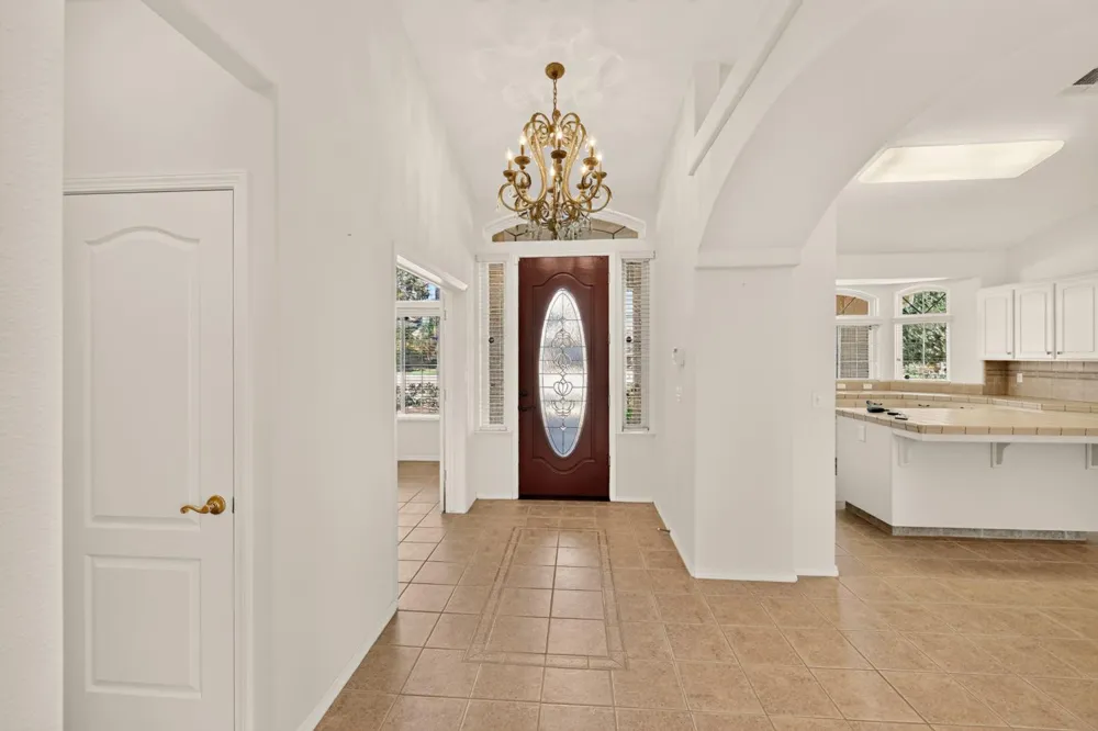 3077 Express Court Madera, CA 93637