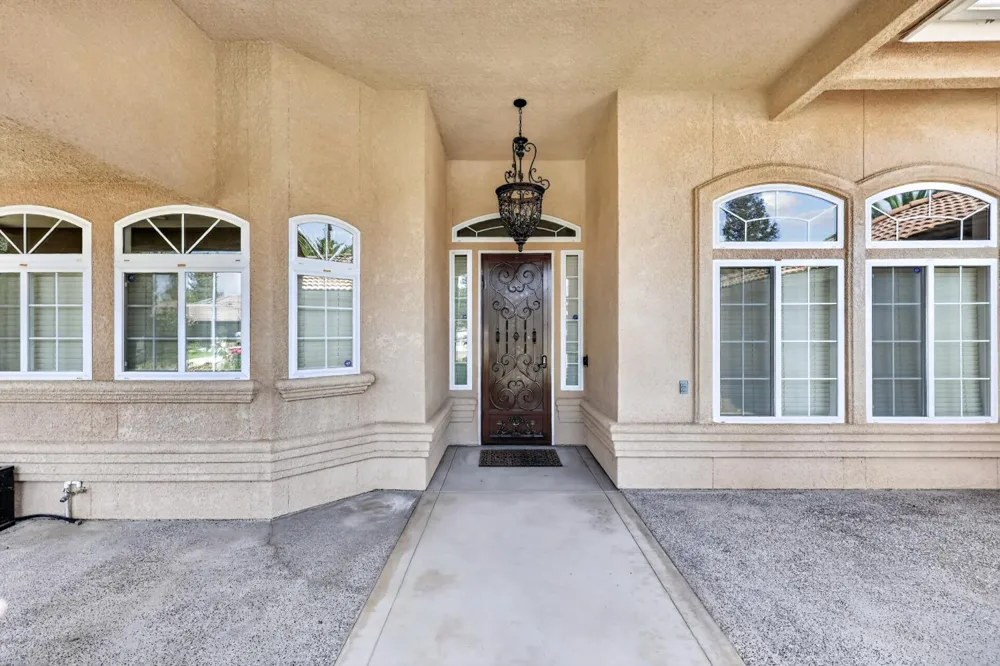 3077 Express Court Madera, CA 93637