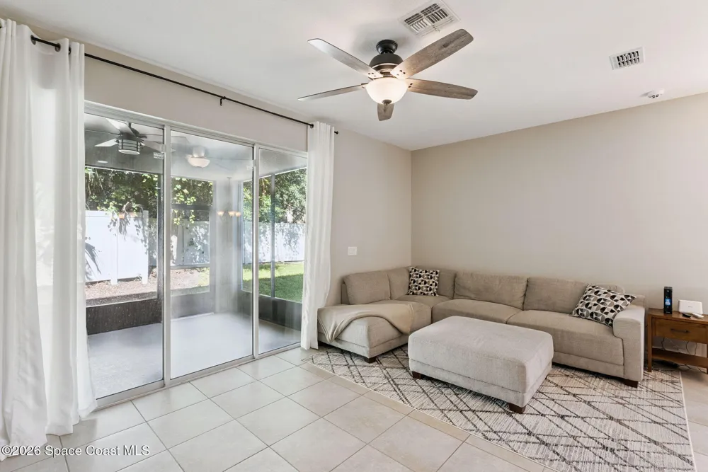 1445 River Rock Court Oviedo, FL 32765