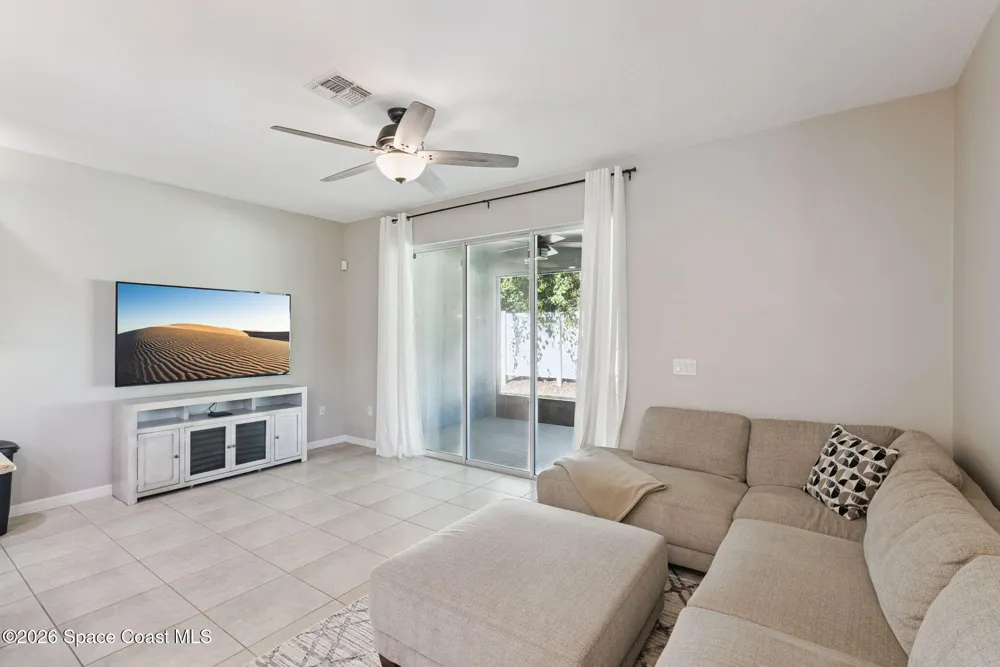 1445 River Rock Court Oviedo, FL 32765