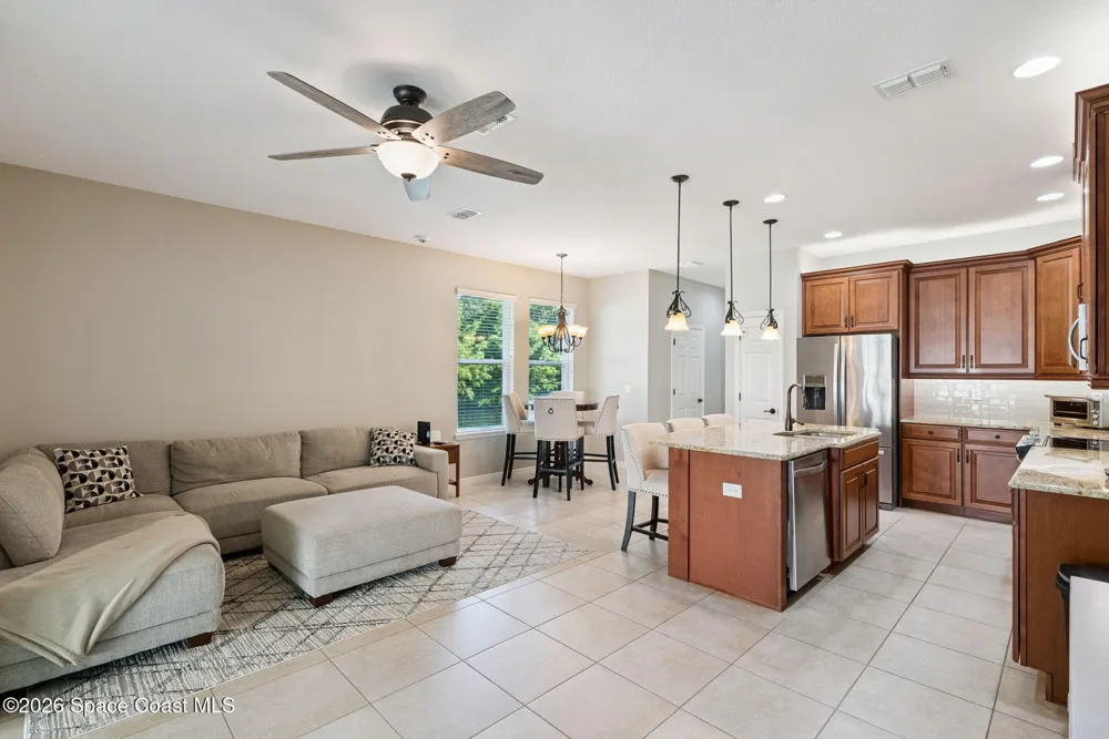1445 River Rock Court Oviedo, FL 32765