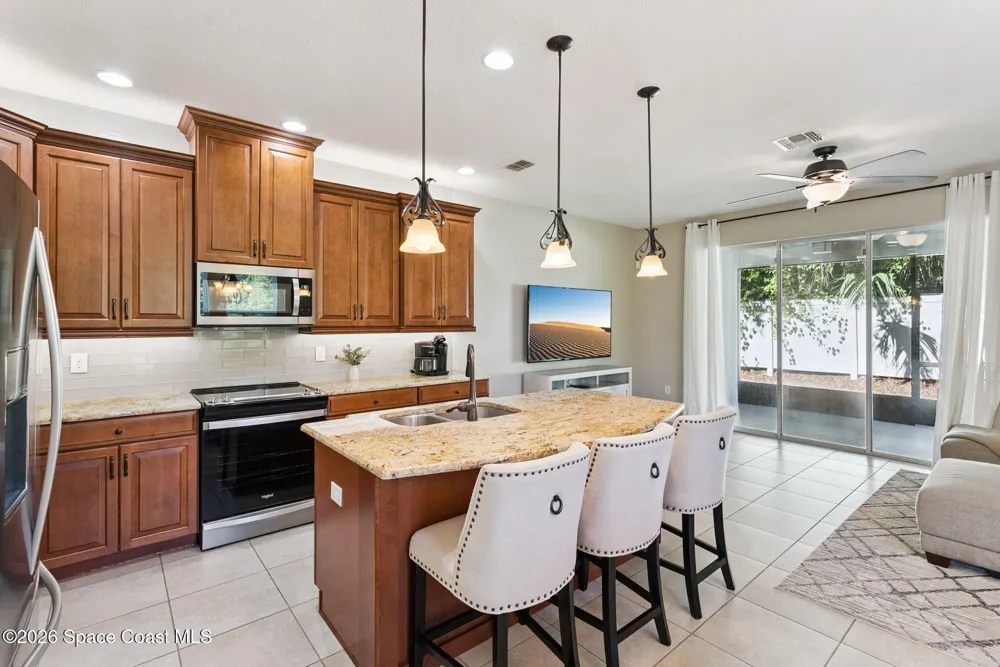 1445 River Rock Court Oviedo, FL 32765