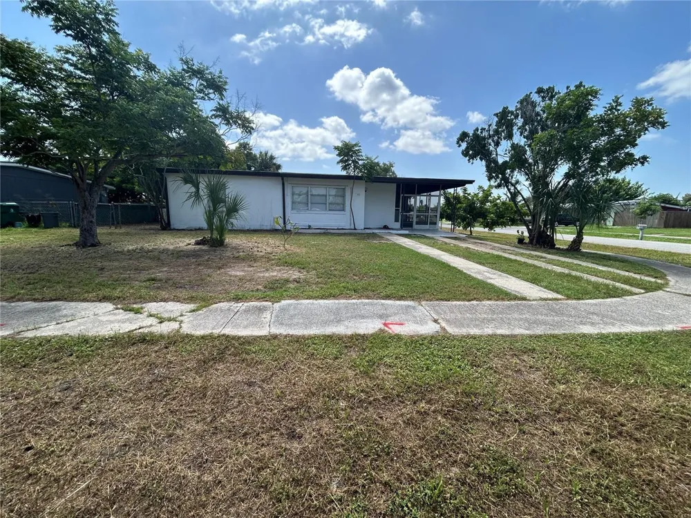 3140 CRESTWOOD DRIVE Port Charlotte, FL 33952
