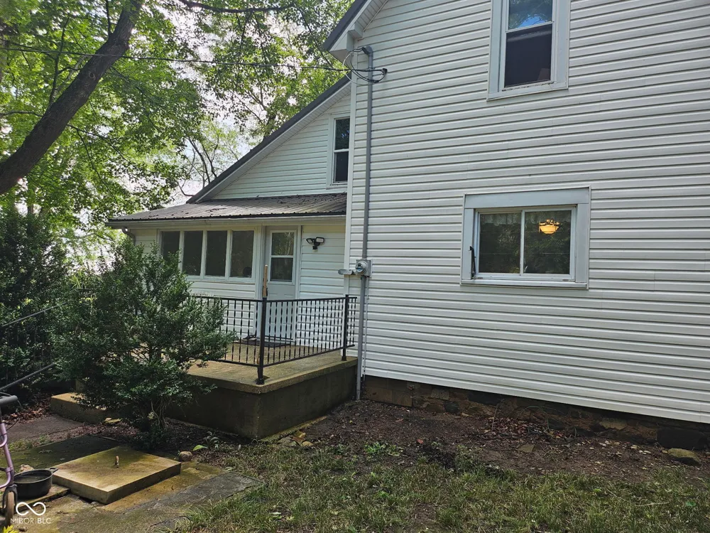 12289 W 250 ROAD Delphi, IN 46923