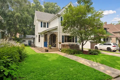 657 Delaware Avenue