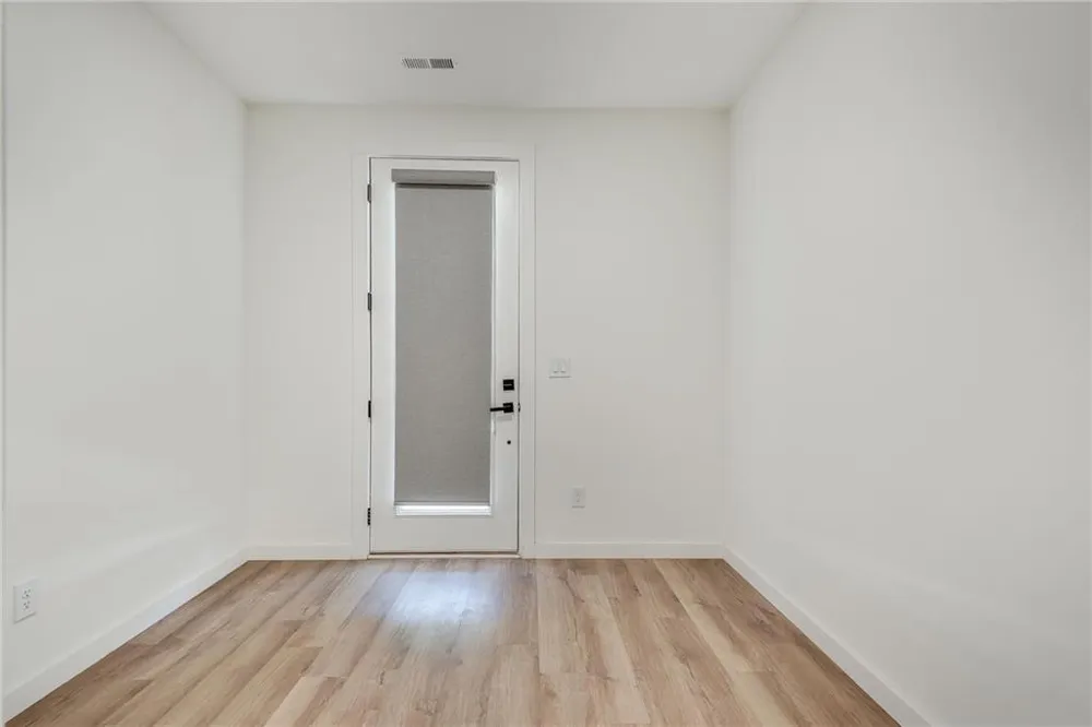 1072 Brookglynn Trace Decatur, GA 30032