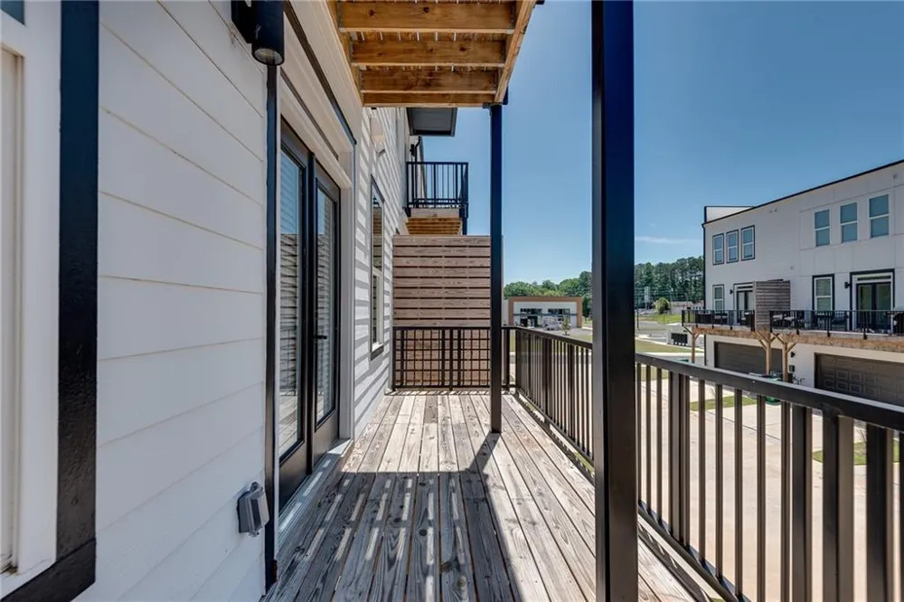 1072 Brookglynn Trace Decatur, GA 30032
