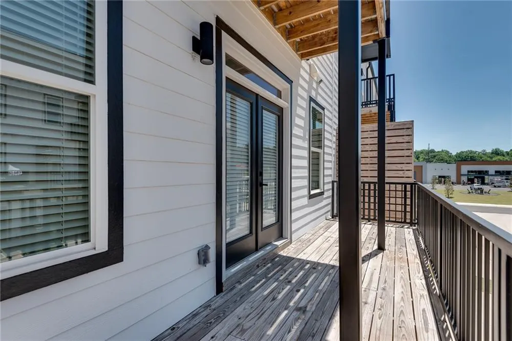 1072 Brookglynn Trace Decatur, GA 30032