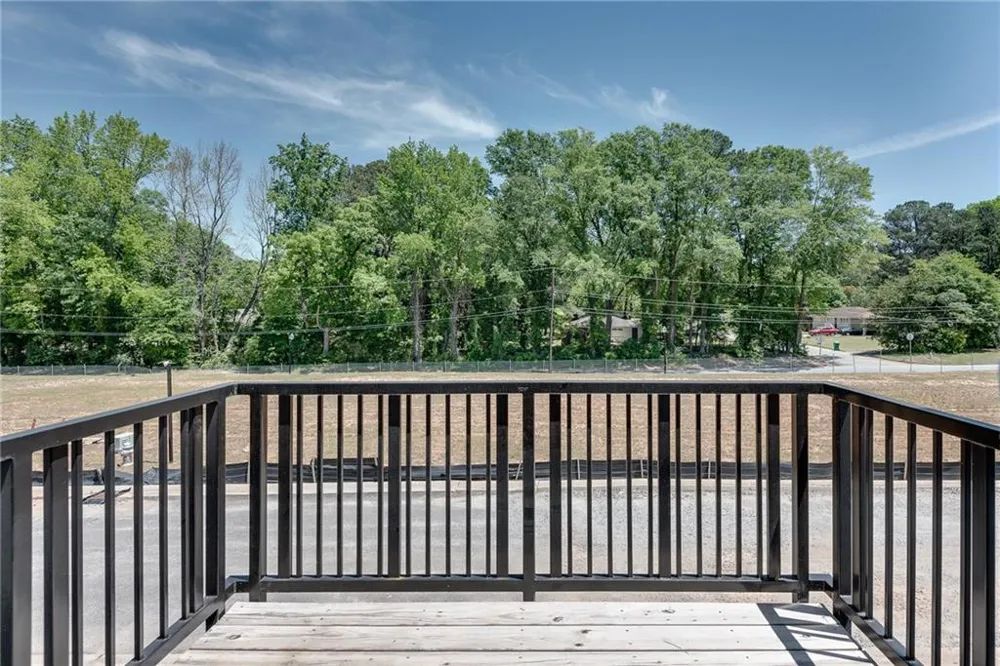 1072 Brookglynn Trace Decatur, GA 30032