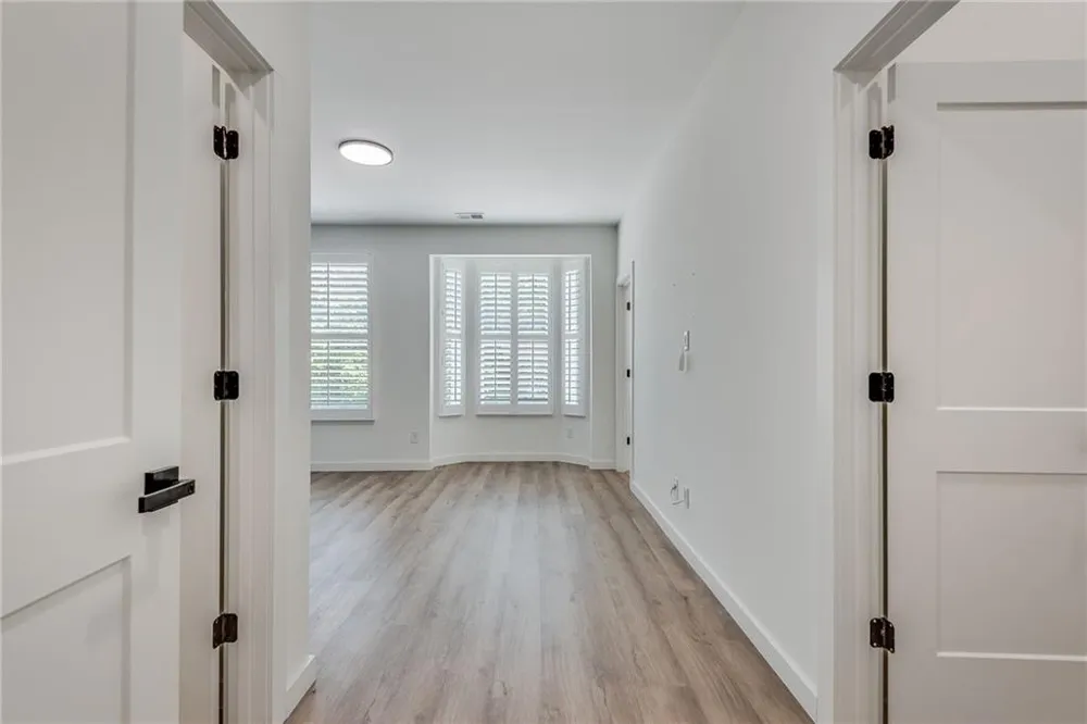 1072 Brookglynn Trace Decatur, GA 30032