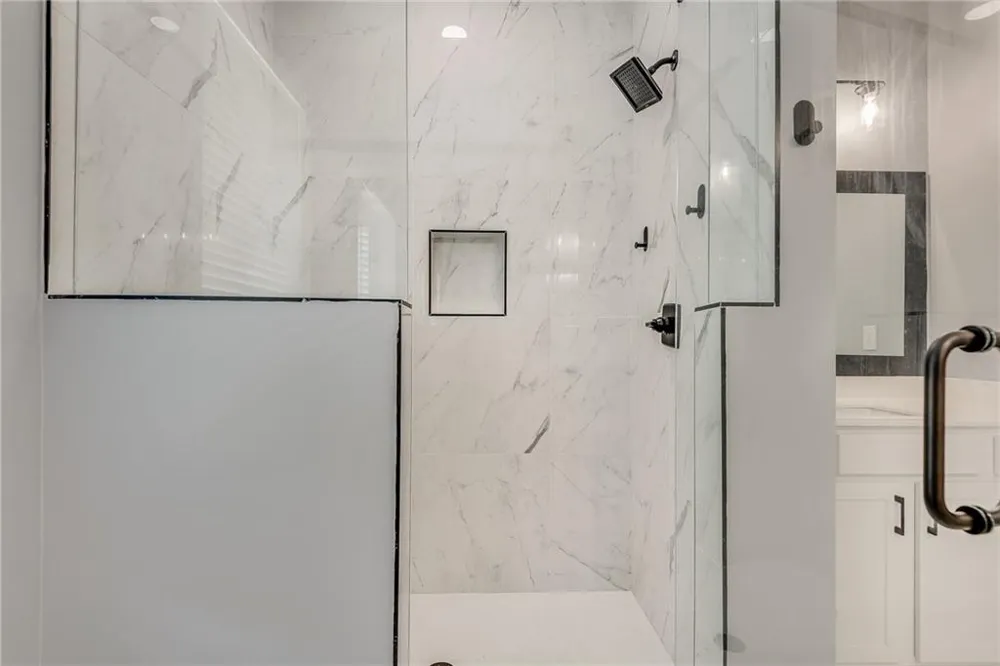 1072 Brookglynn Trace Decatur, GA 30032
