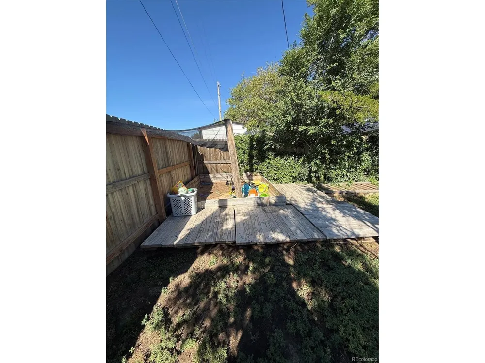242 S 2nd Avenue Byers, CO 80103