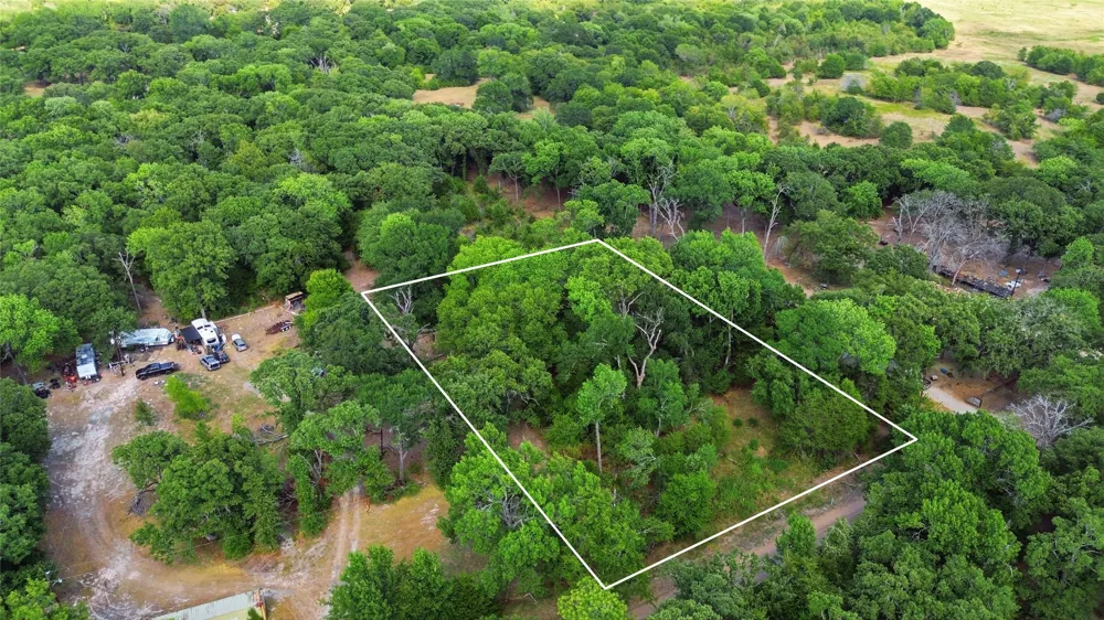 18087 County Road 337 Quinlan, TX 75474