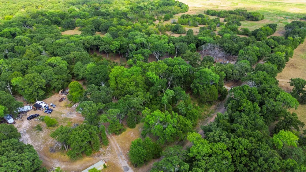18087 County Road 337 Quinlan, TX 75474