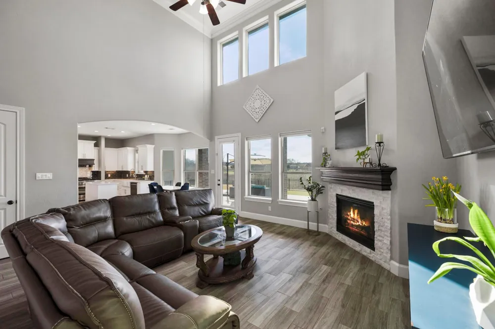 116 Waterstone Drive Montgomery, TX 77356