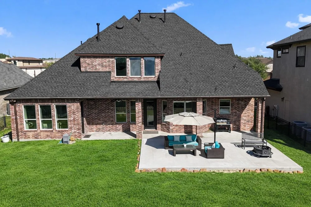 116 Waterstone Drive Montgomery, TX 77356