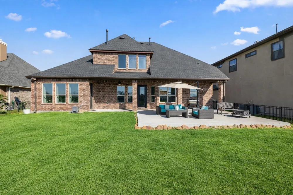 116 Waterstone Drive Montgomery, TX 77356