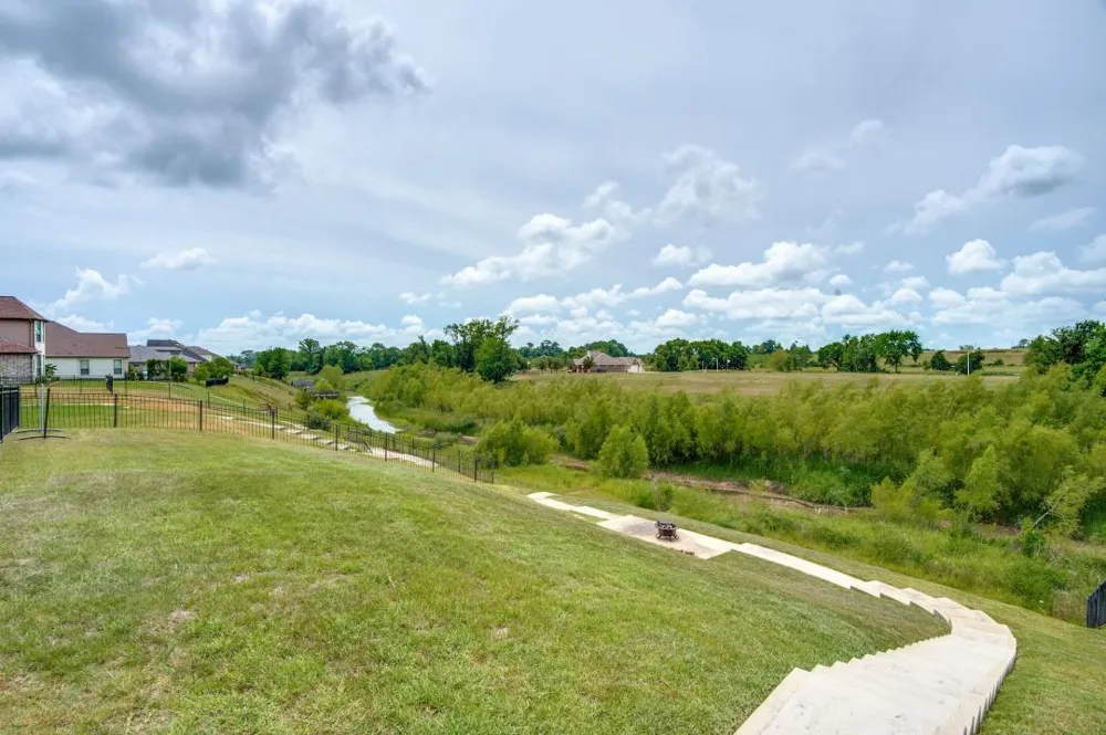 116 Waterstone Drive Montgomery, TX 77356