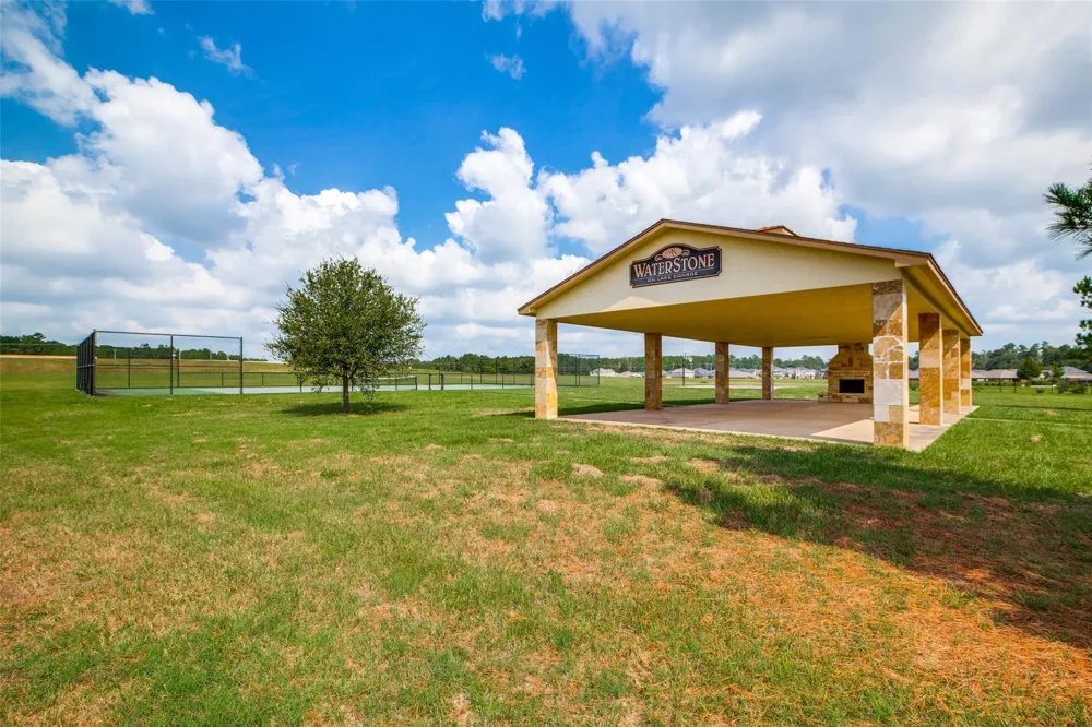 116 Waterstone Drive Montgomery, TX 77356