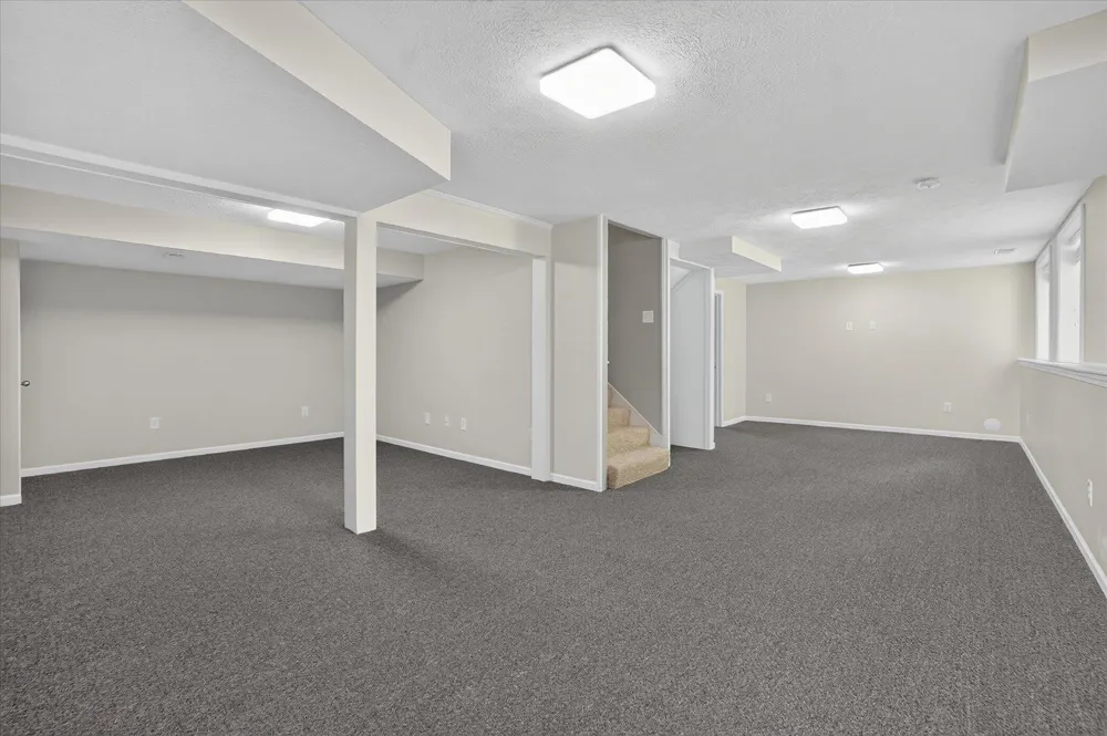 5677 Cartago Drive Lansing, MI 48911