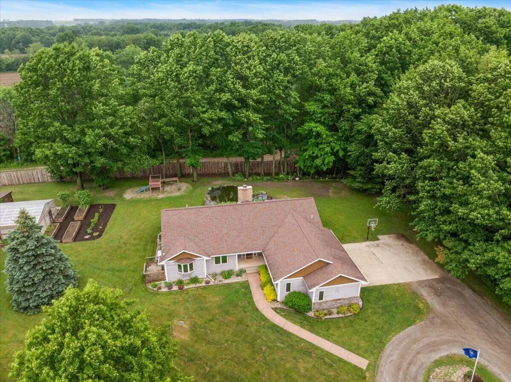 805 W Moore Road Ashland Township, MI 49327