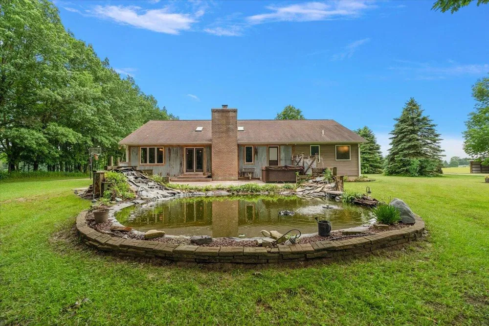805 W Moore Road Ashland Township, MI 49327