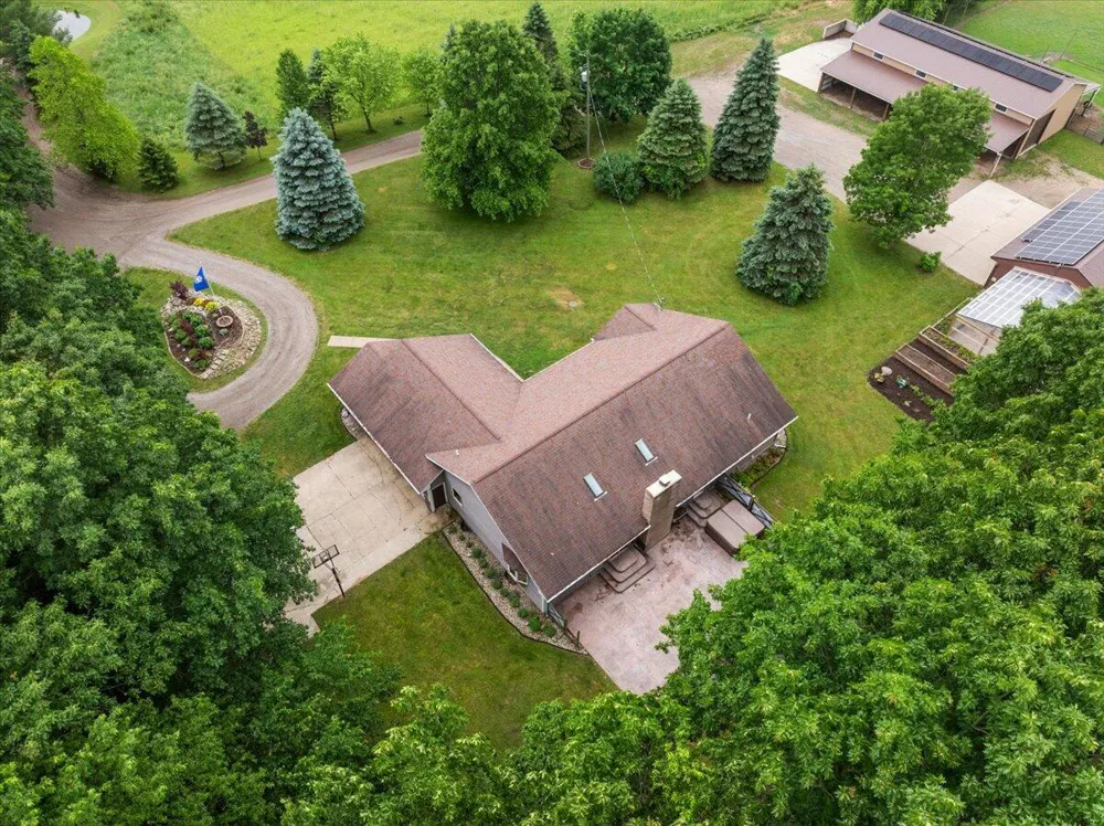 805 W Moore Road Ashland Township, MI 49327
