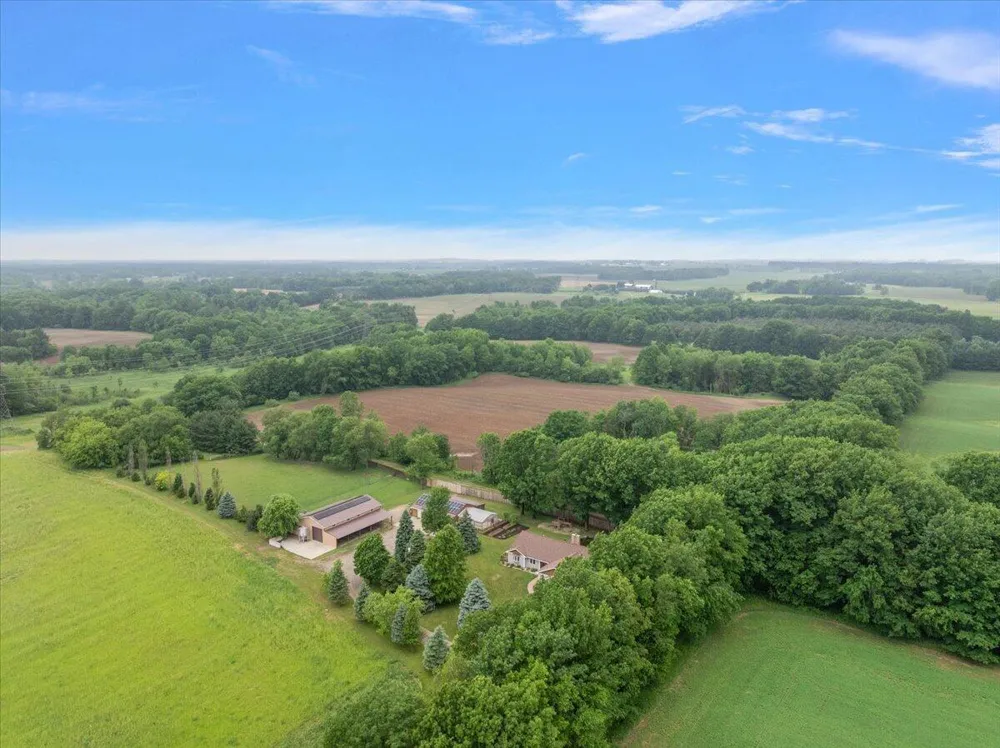 805 W Moore Road Ashland Township, MI 49327