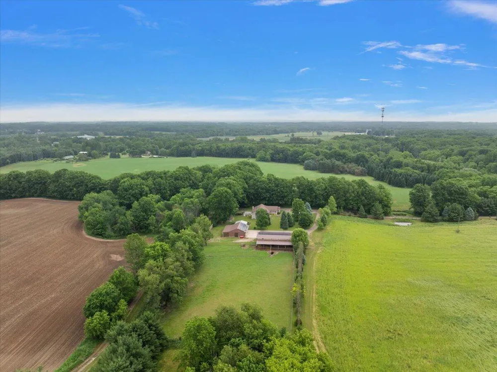 805 W Moore Road Ashland Township, MI 49327