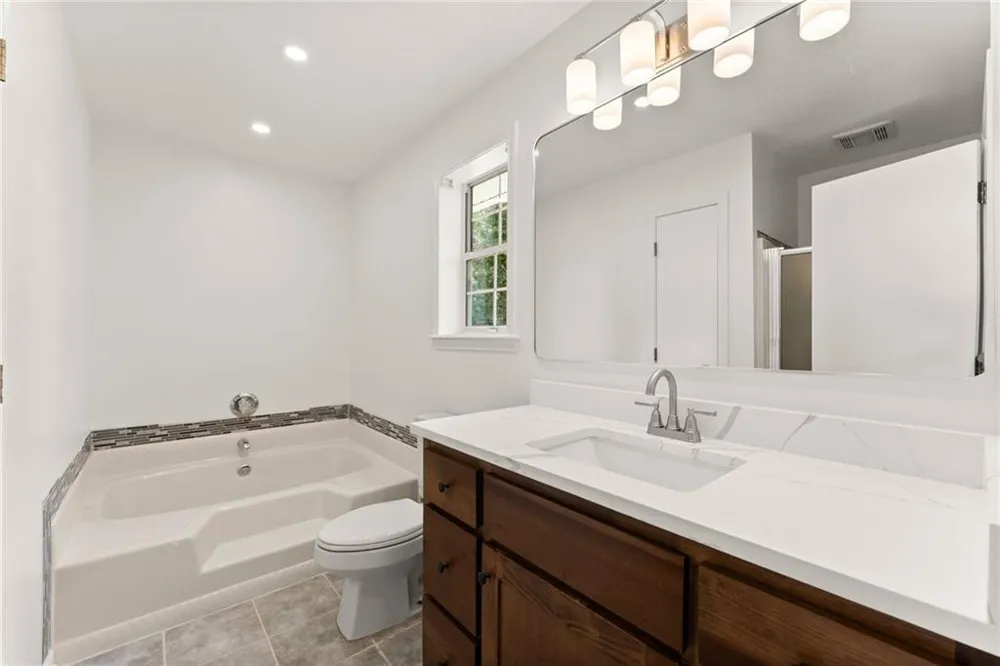 5820 Steve Black Road Clermont, GA 30527