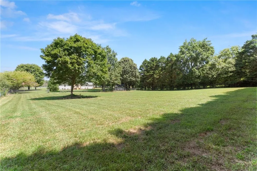 5820 Steve Black Road Clermont, GA 30527