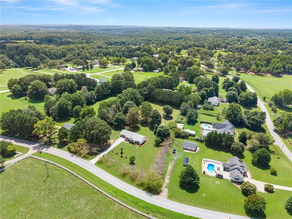 5820 Steve Black Road Clermont, GA 30527