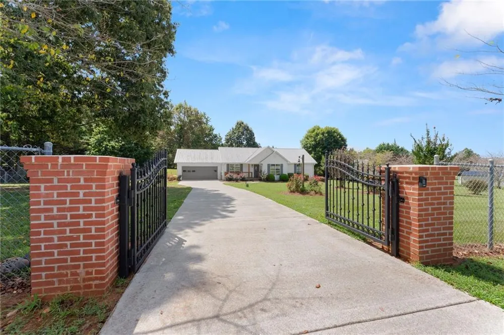 5820 Steve Black Road Clermont, GA 30527