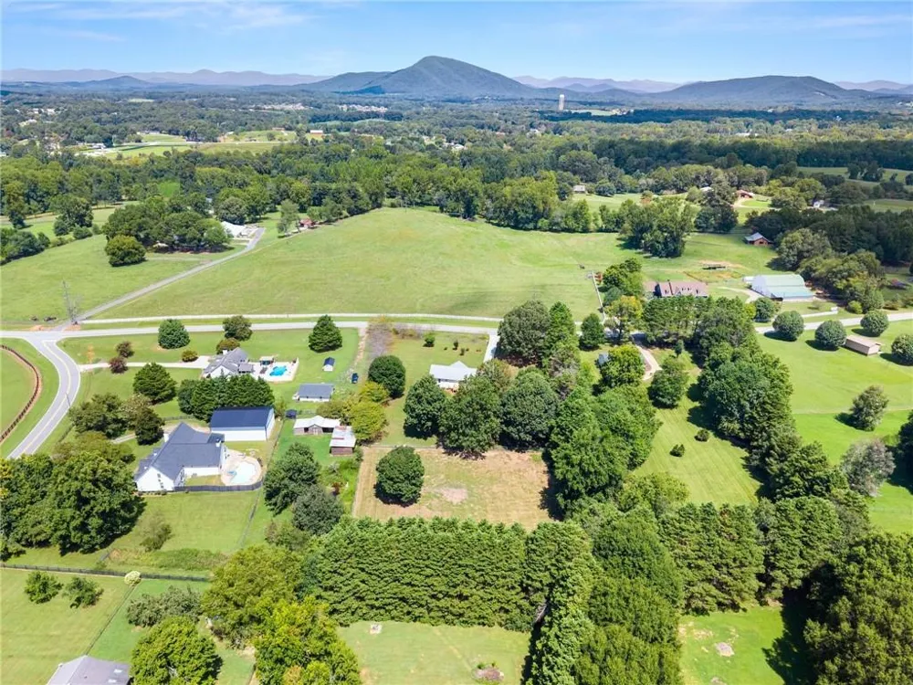 5820 Steve Black Road Clermont, GA 30527