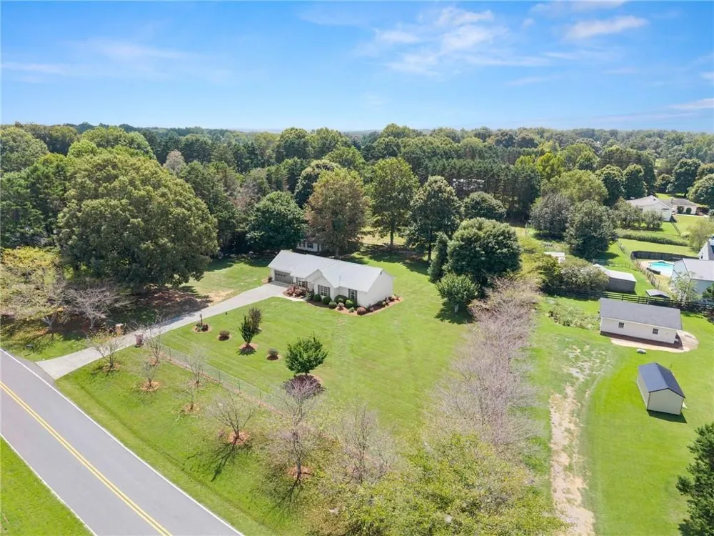 5820 Steve Black Road Clermont, GA 30527