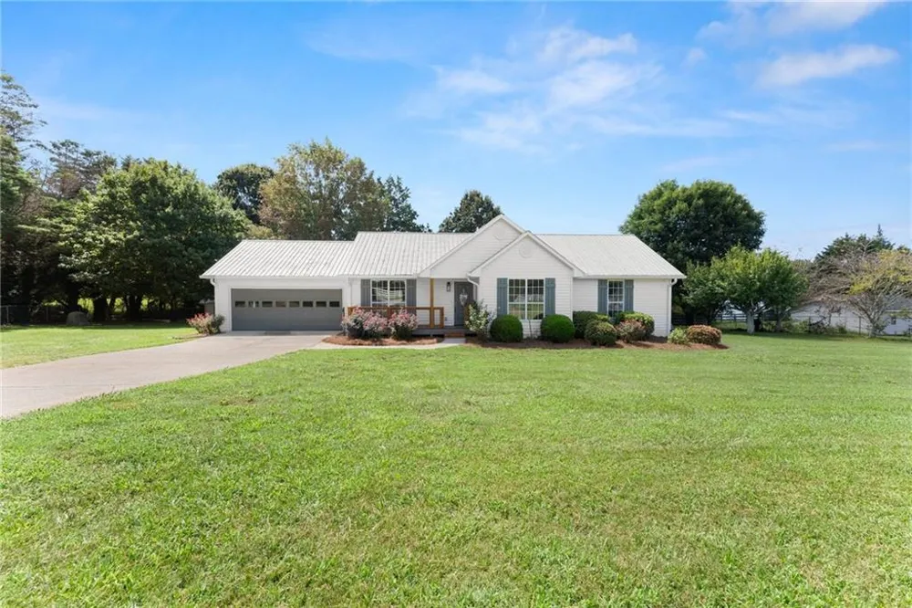 5820 Steve Black Road Clermont, GA 30527