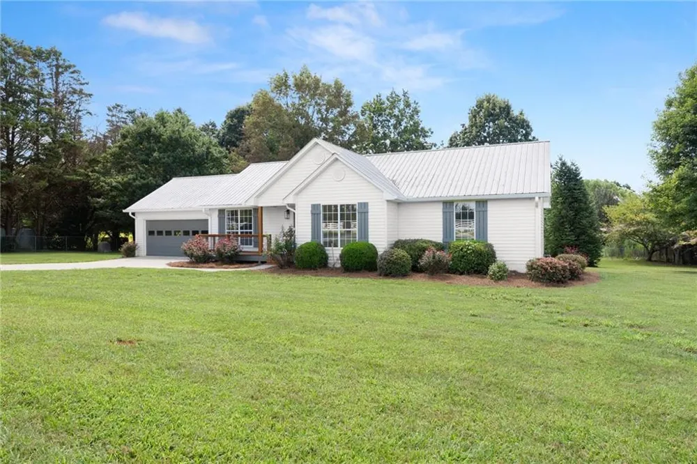 5820 Steve Black Road Clermont, GA 30527