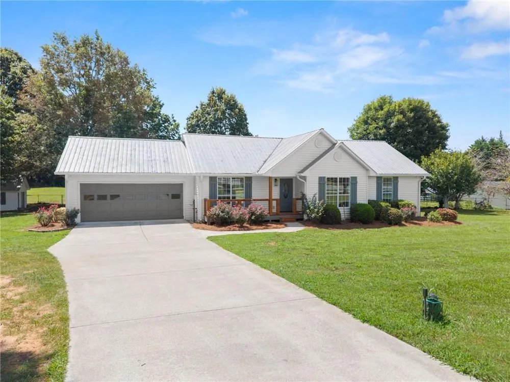 5820 Steve Black Road Clermont, GA 30527