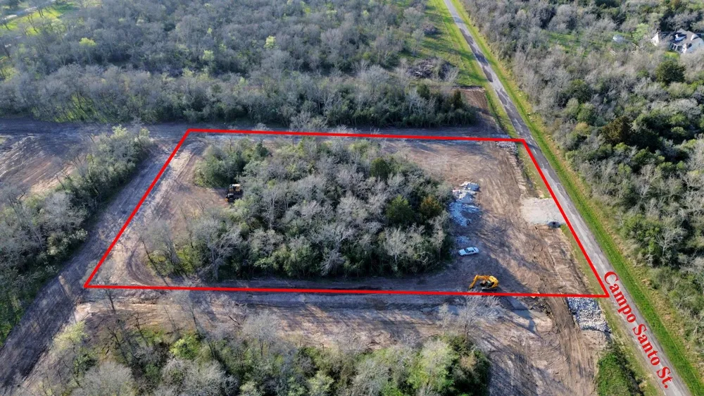 2 Campo Santo Street Sealy, TX 77474