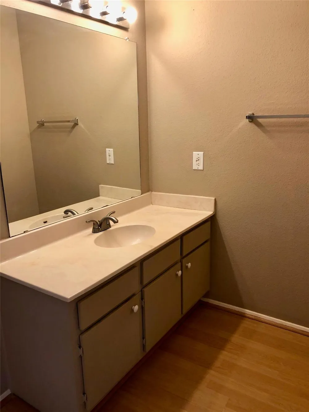 2611 Grants Lake Boulevard #205 Sugar Land, TX 77479