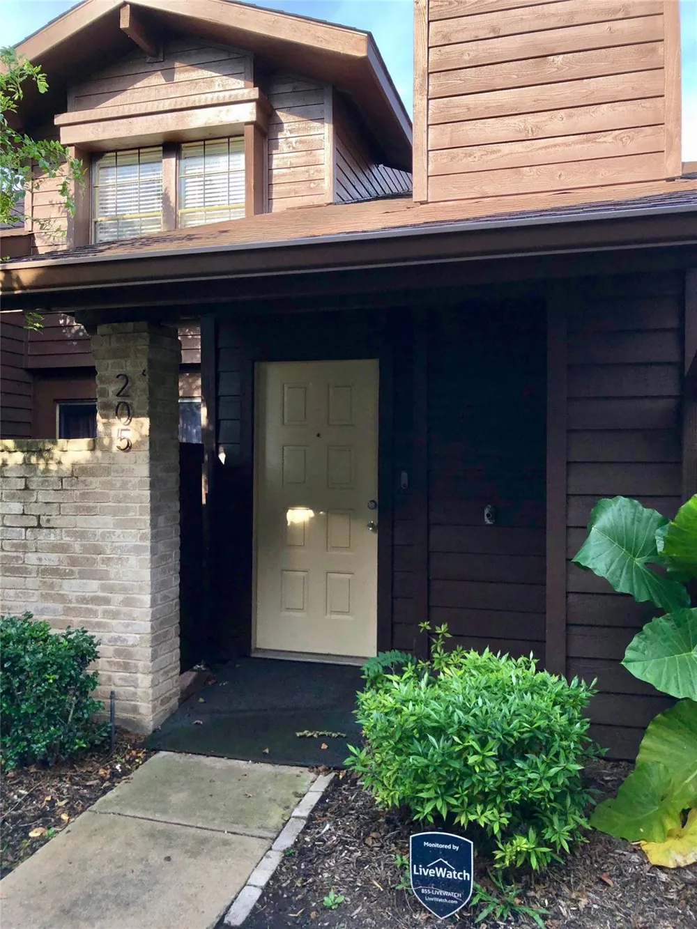 2611 Grants Lake Boulevard #205 Sugar Land, TX 77479