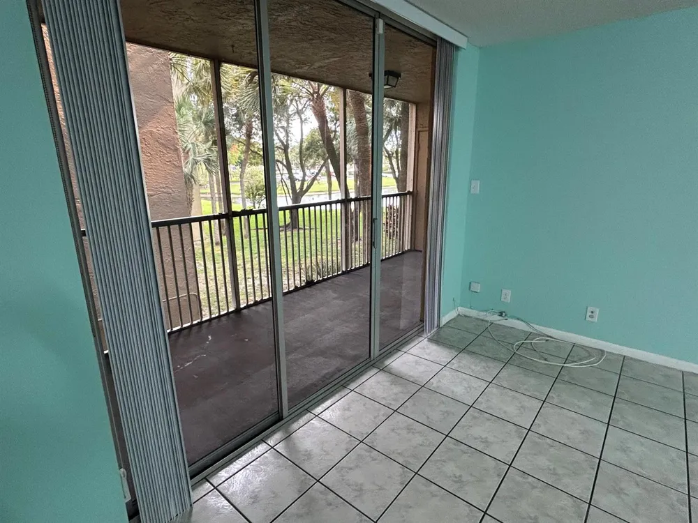 3301 NW 47th Terrace #210 Lauderdale Lakes, FL 33319
