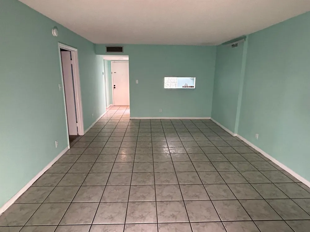 3301 NW 47th Terrace #210 Lauderdale Lakes, FL 33319