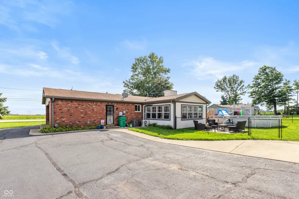 7360 County Road 150 E Pittsboro, IN 46167