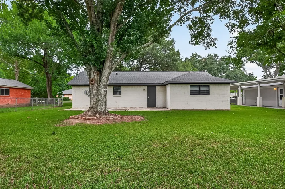 3417 Needville Avenue Needville, TX 77461
