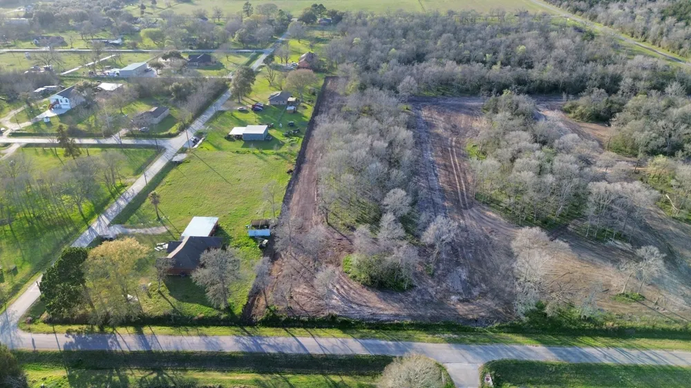 5 Guadalupe Street Sealy, TX 77474