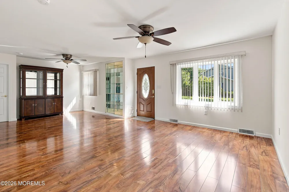 1698 Union Avenue Hazlet, NJ 07730